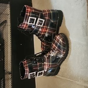 *EUC* GB Girls patent plaid combat boots